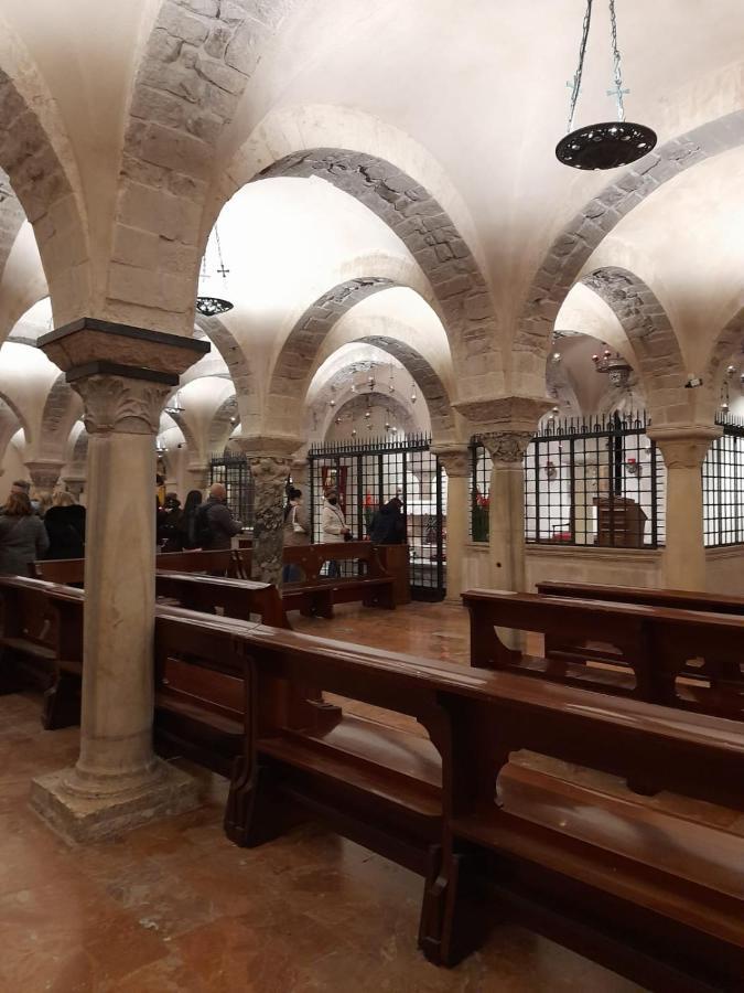 La Rosa Rossa Hotell Bari Exteriör bild